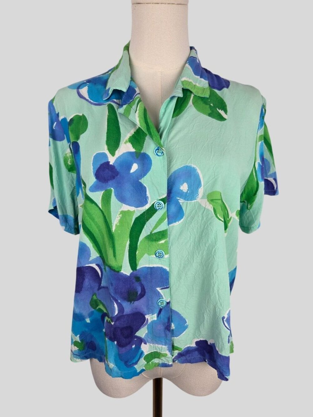 Jams World Violet Bouquet Button-Up Blouse Sz M Made In Hawaii Floral Tropical